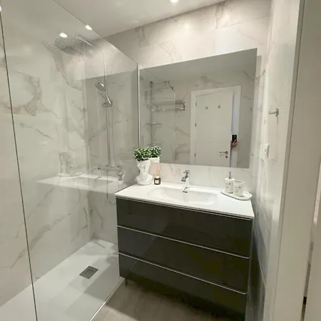 Super2beachfront Apartament