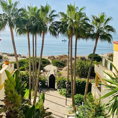 Super2beachfront Μαρμπέλλα
